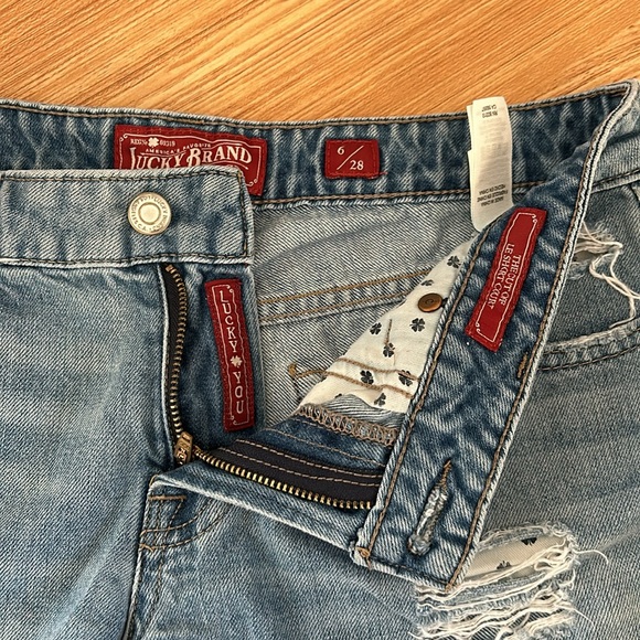Lucky brand denim shorts - Picture 3 of 3